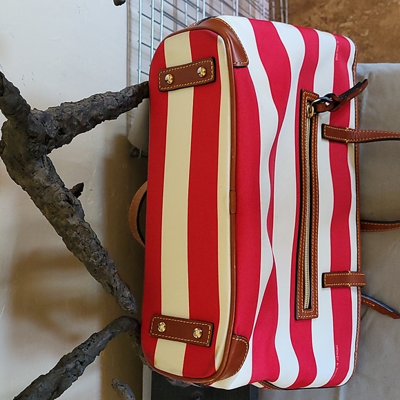 VGE Dooney and Bourke Tote Shoulder Purse - Picture 9 of 9